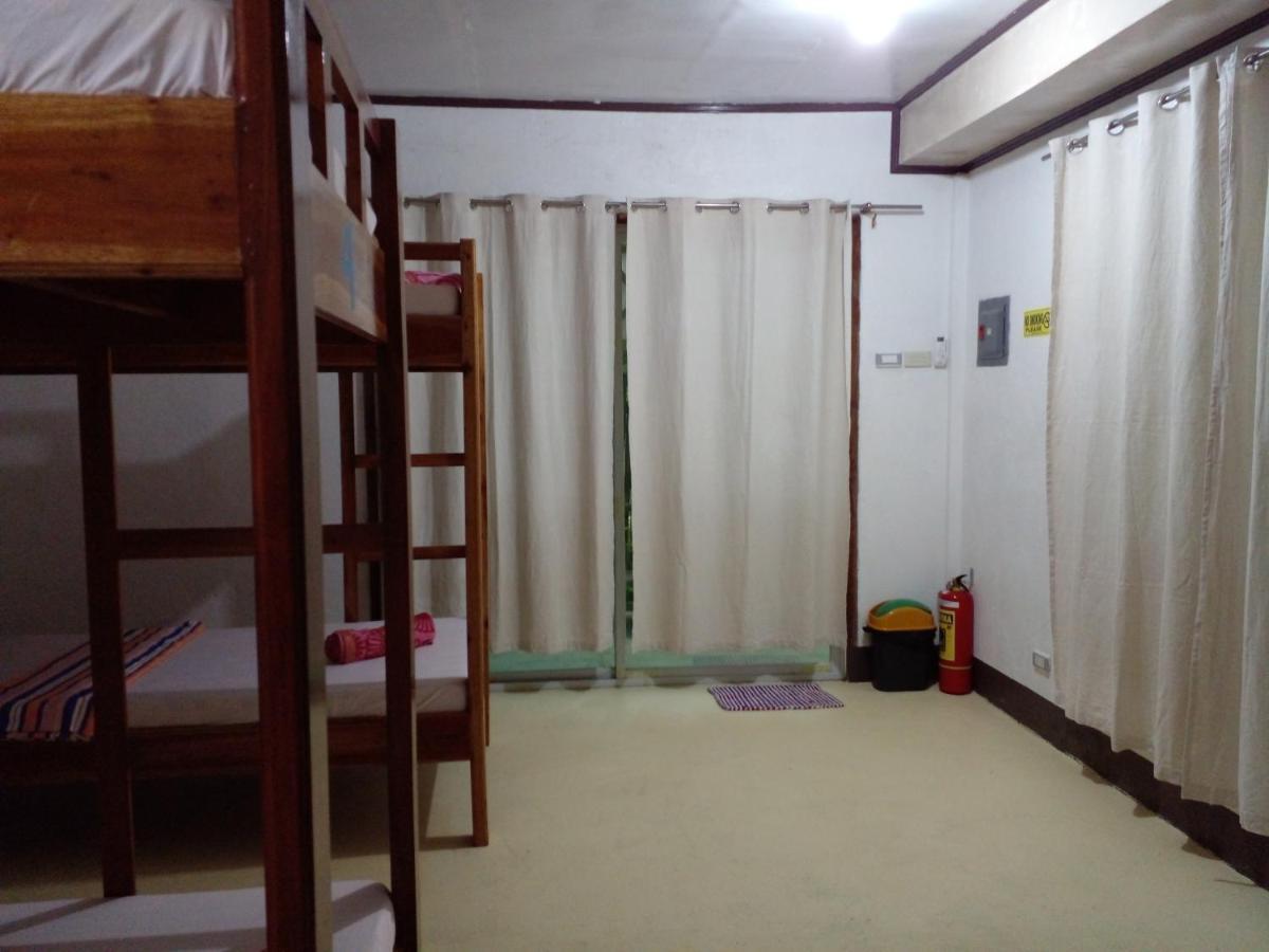 סיקיהור Seashore Inn מראה חיצוני תמונה