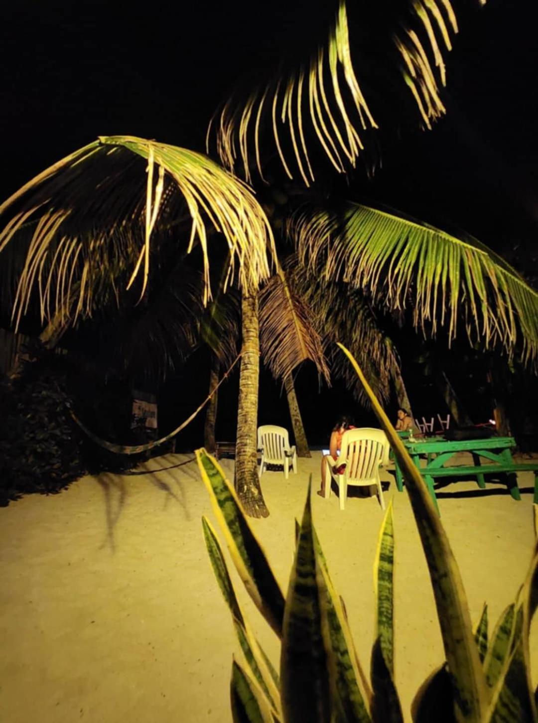 סיקיהור Seashore Inn מראה חיצוני תמונה